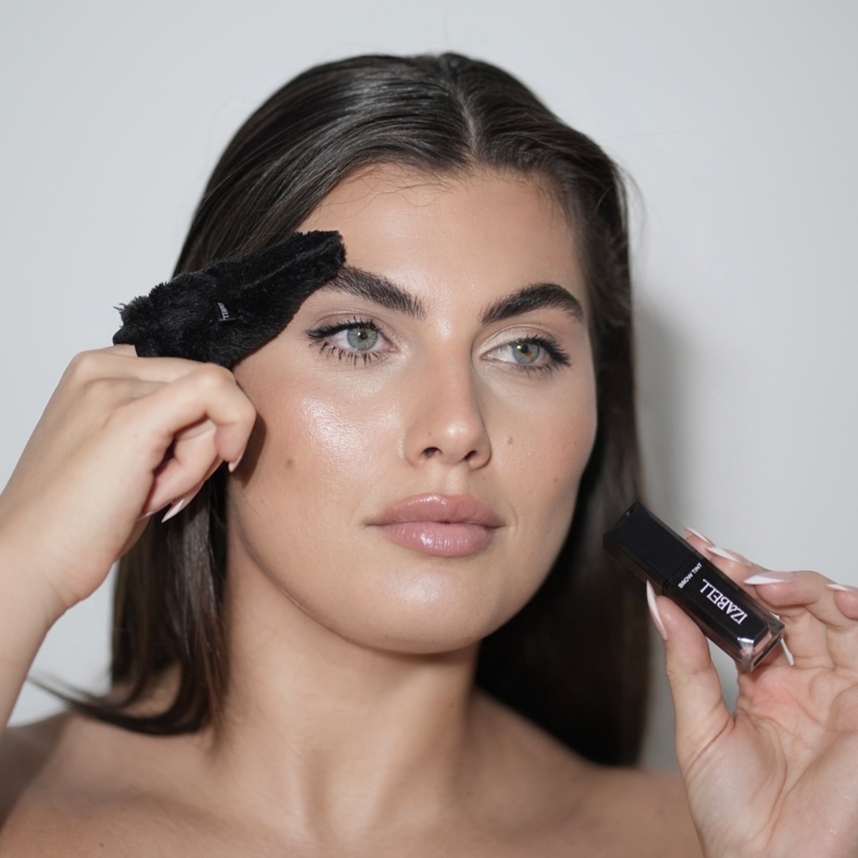 IZABELL Brow Tint - צבע טינט גבות
