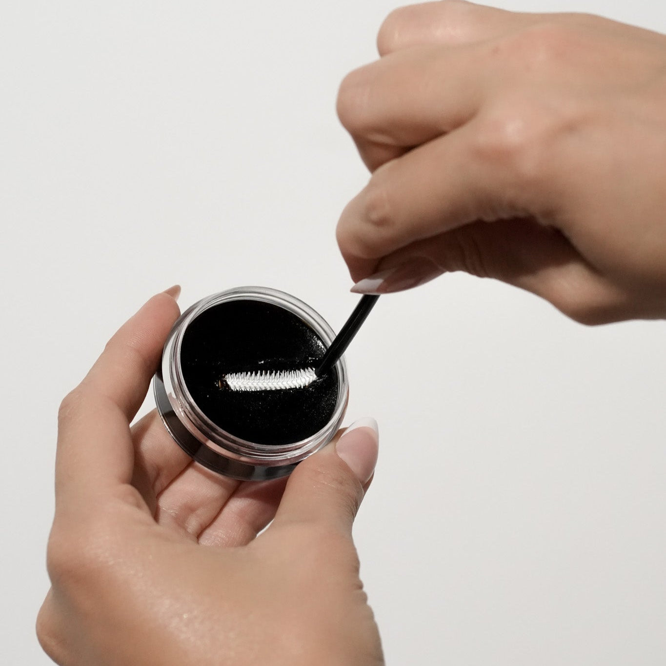 IZABELL BROW WAX - ווקס לגבות
